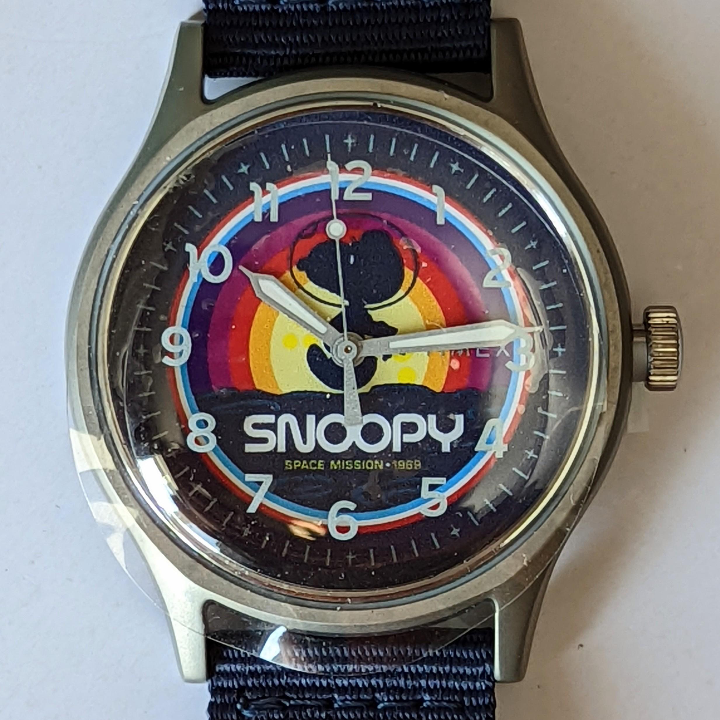 Timex X Space Snoopy TW2T828004E [2019] MK1 Camper